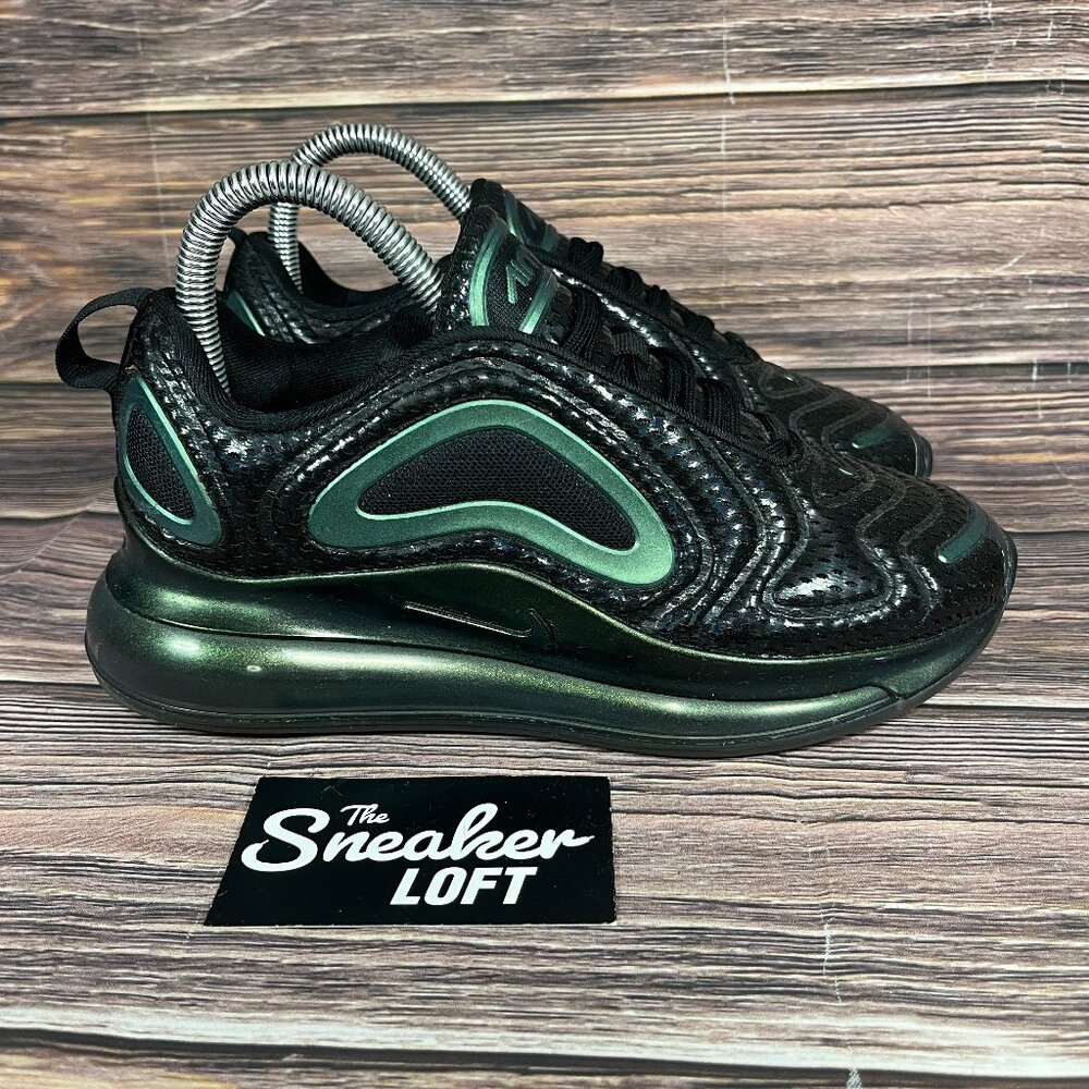 Nike Air Max 720 Throwback Black Green Women's Athletic Shoes